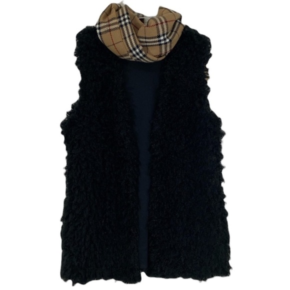 VERTIGO - FUZZY FURRY - DARK BLACK VEST - FULLY LINED - NEW WITH TAGS 🏷 - B20 - Picture 3 of 11